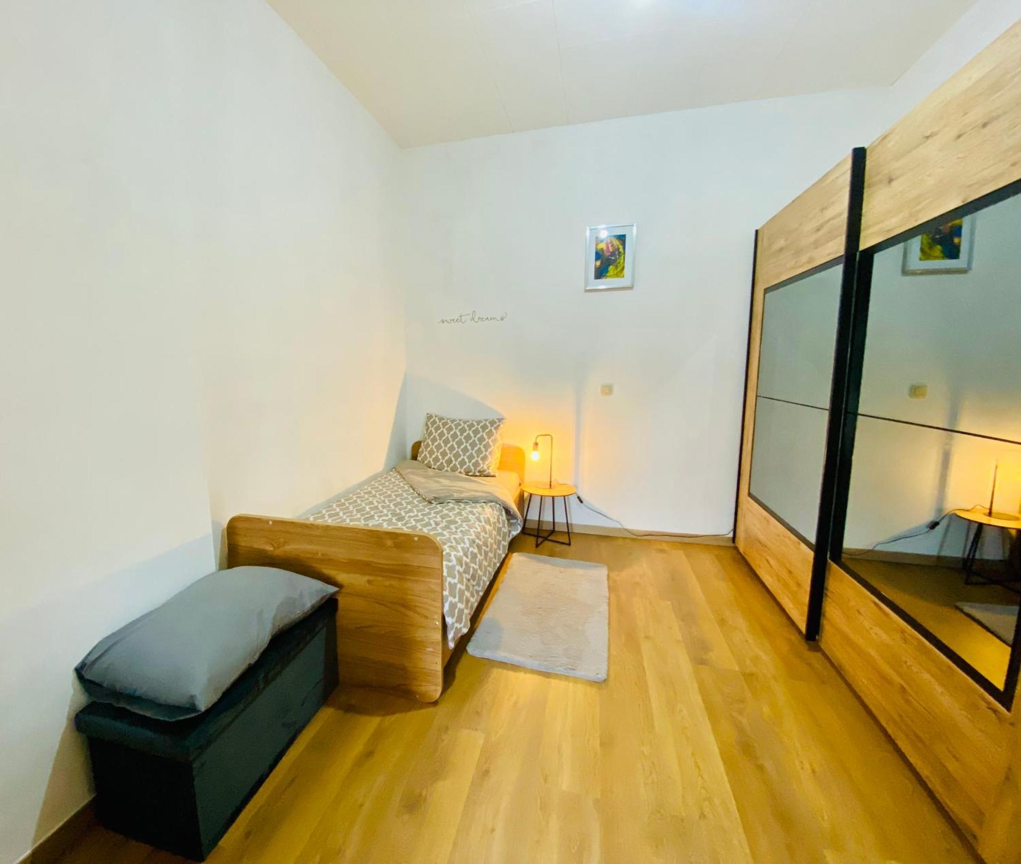 Residence Deluxe Шарлеруа Екстер'єр фото